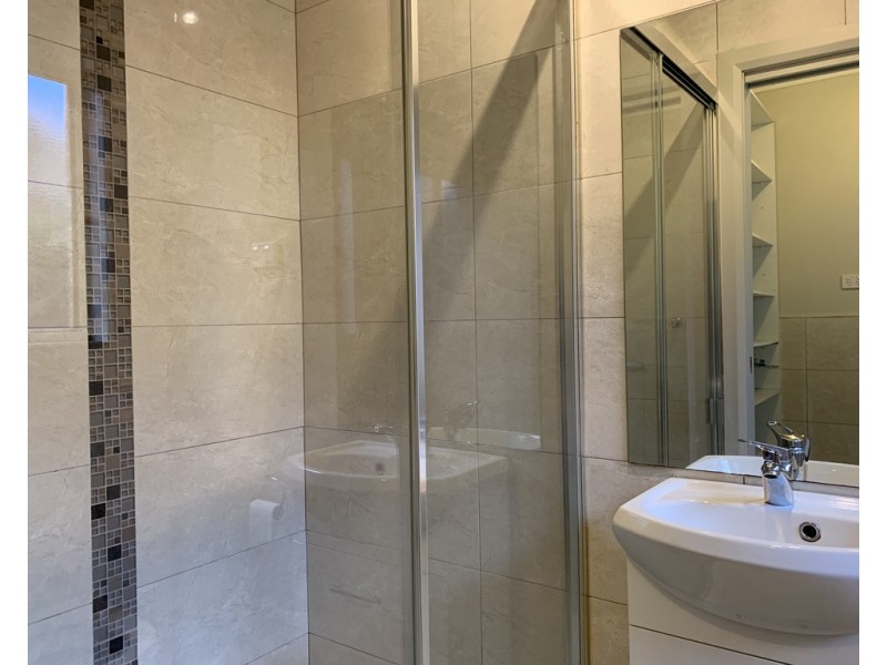 70a Lindeman Crescent, Green Valley NSW 2168