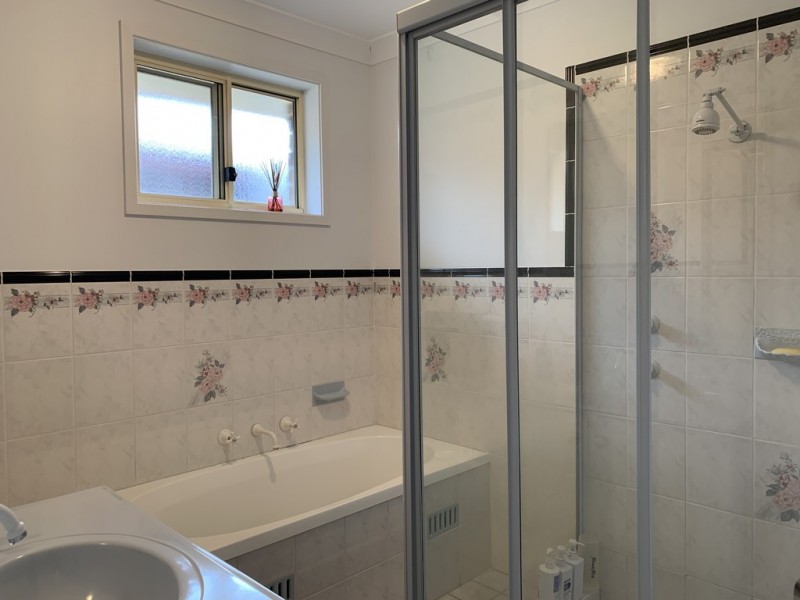 24 Twentieth Ave, Hoxton Park NSW 2171