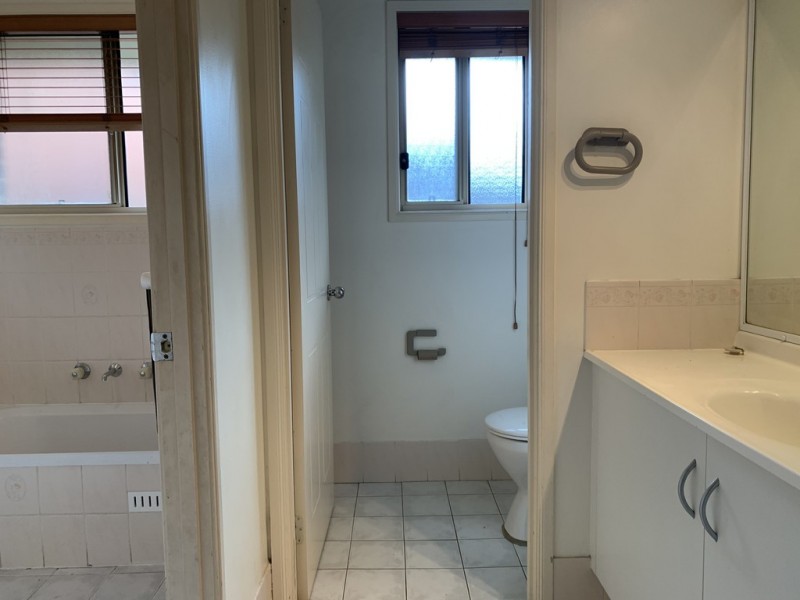 62 Bugong Street, Prestons NSW 2170
