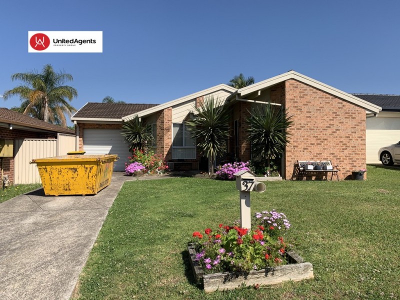 37 Albatross Avenue, Hinchinbrook NSW 2168