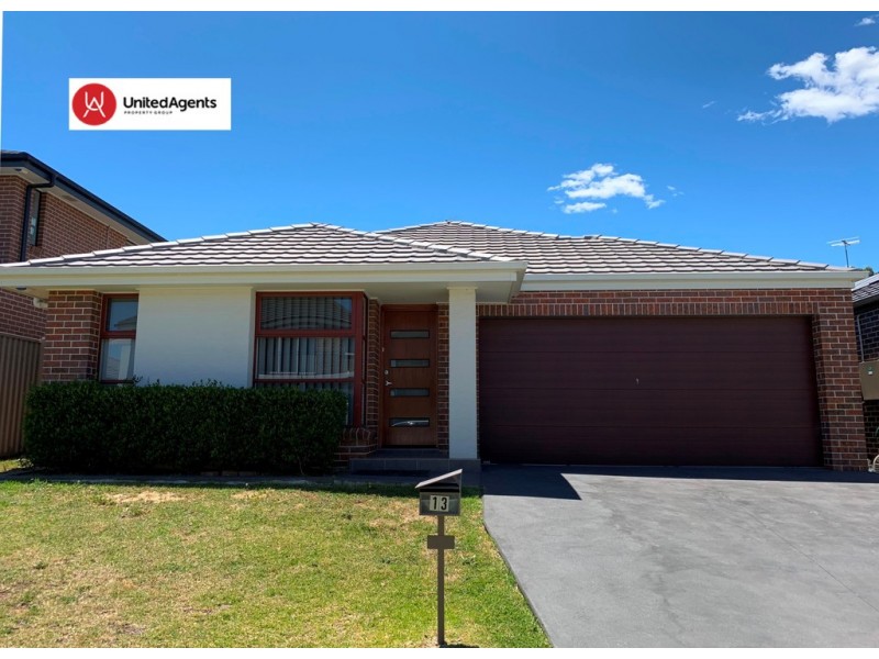 13 Alpine Place, Carnes Hill NSW 2171
