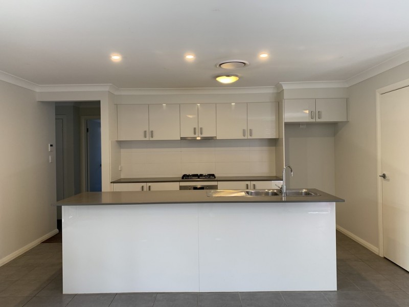 13 Alpine Place, Carnes Hill NSW 2171