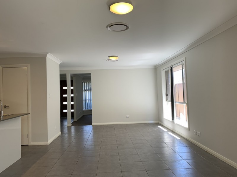 13 Alpine Place, Carnes Hill NSW 2171