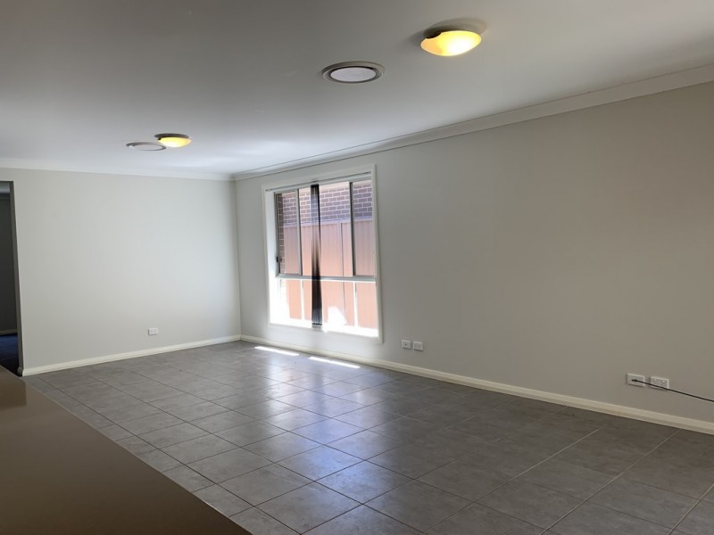 13 Alpine Place, Carnes Hill NSW 2171