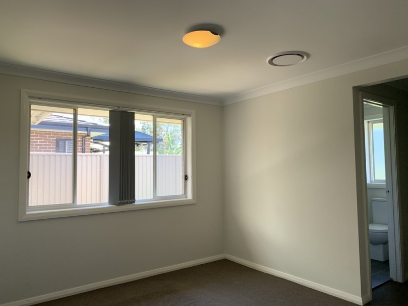 13 Alpine Place, Carnes Hill NSW 2171