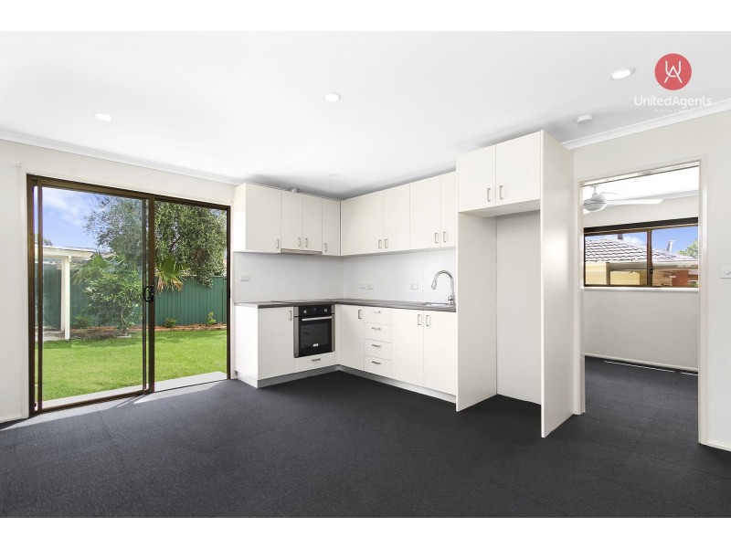 40 Quarry Road, Bossley Park NSW 2176