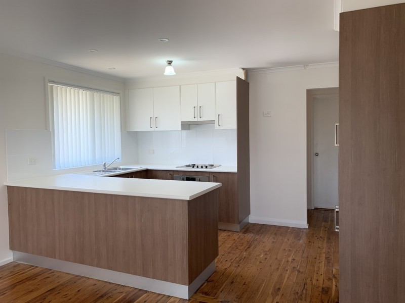 10 Etna Place, Bossley Park NSW 2176