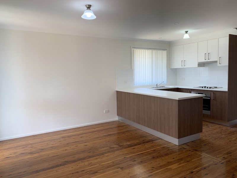 10 Etna Place, Bossley Park NSW 2176