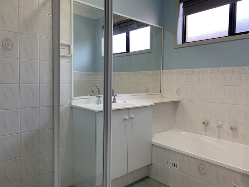 28 Brindabella Drive, Horningsea Park NSW 2171