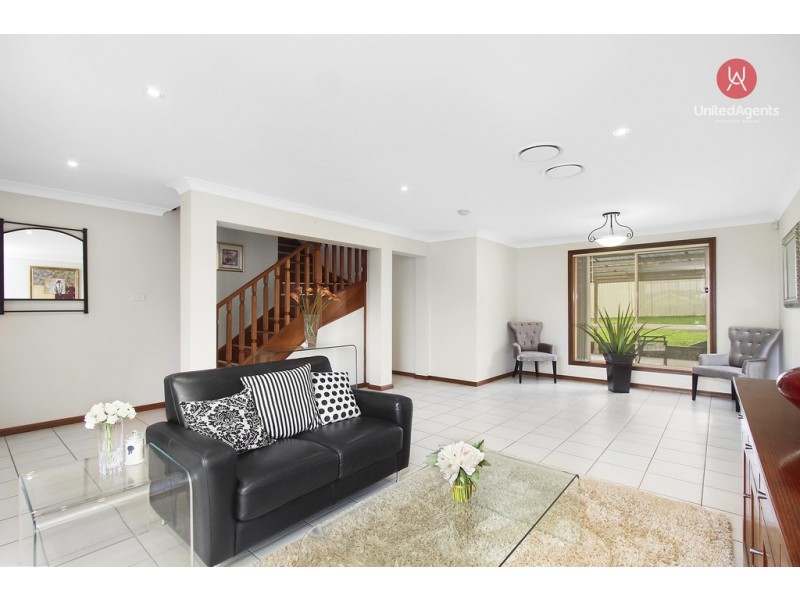 12 Dowling Street, West Hoxton NSW 2171