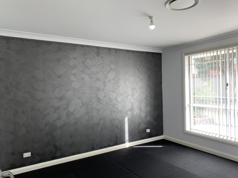 2 Tyringham Close, Hoxton Park NSW 2171