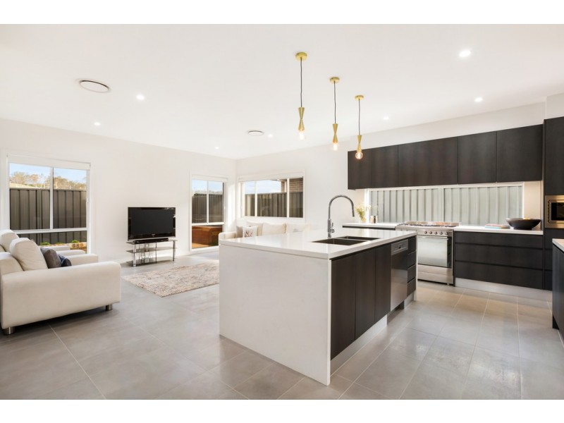 29 Commissioners Drive, Denham Court NSW 2565