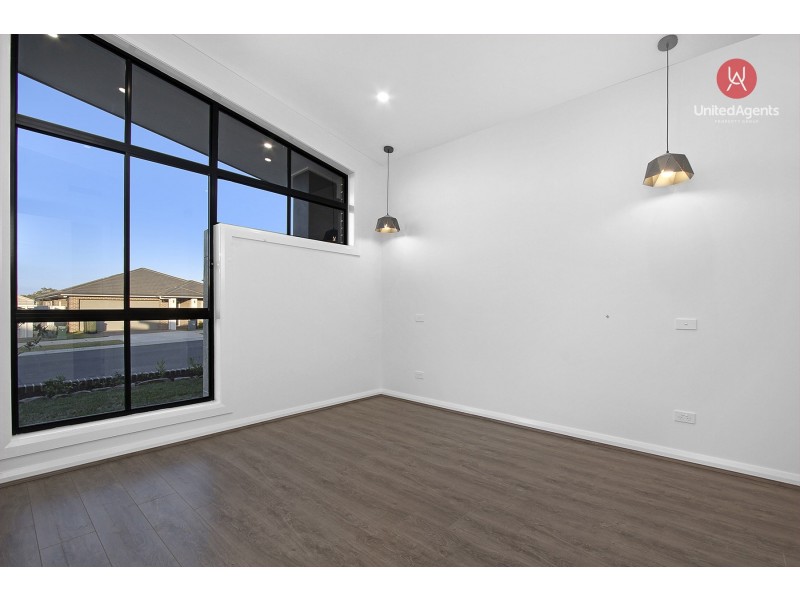 215 Village Circuit, Gregory Hills NSW 2557