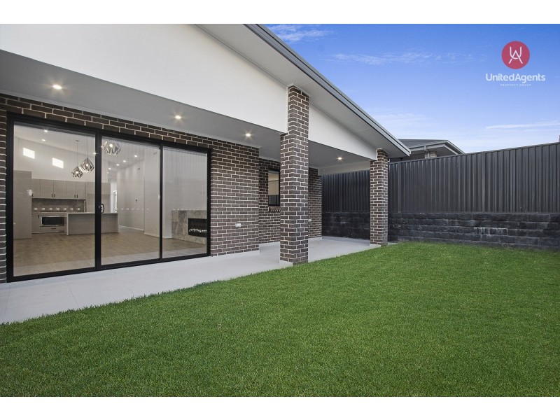 215 Village Circuit, Gregory Hills NSW 2557