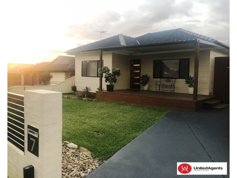 7 Bronsdon St, Smithfield NSW 2164