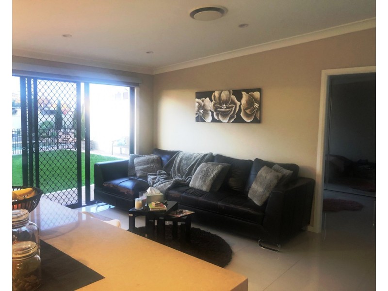 7 Bronsdon St, Smithfield NSW 2164