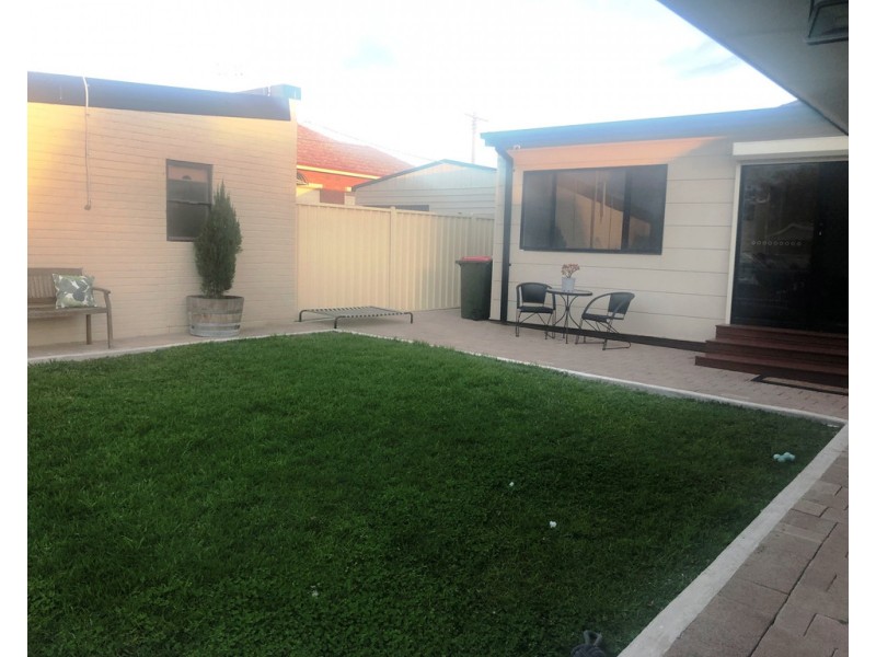 7 Bronsdon St, Smithfield NSW 2164