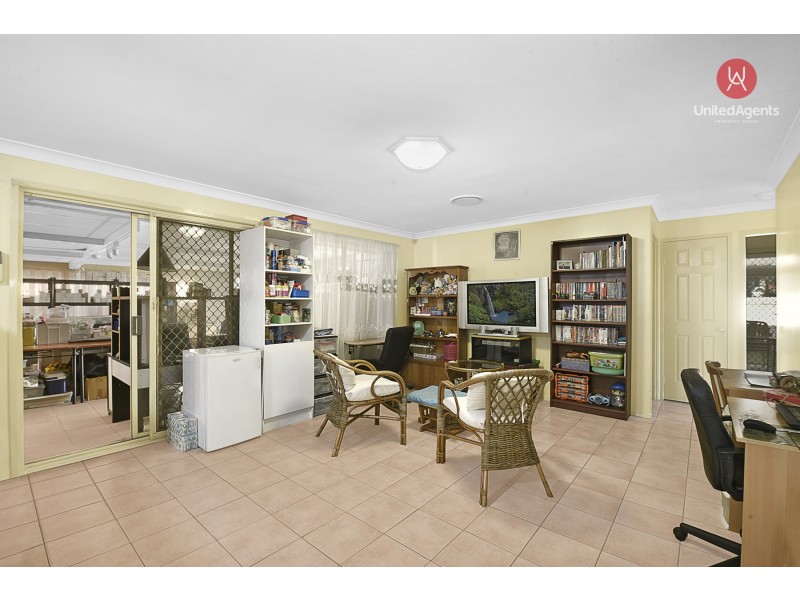 62 Athlone Street, Cecil Hills NSW 2171