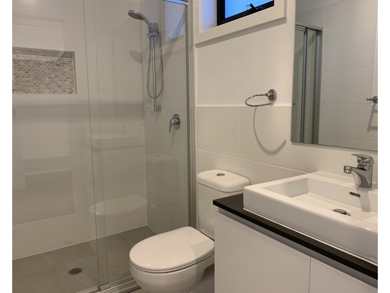 136 Rosedale Circuit, Carnes Hill NSW 2171