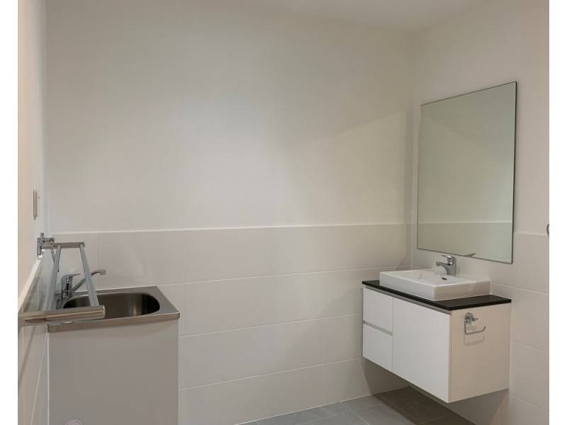 136a Rosedale Circuit, Carnes Hill NSW 2171