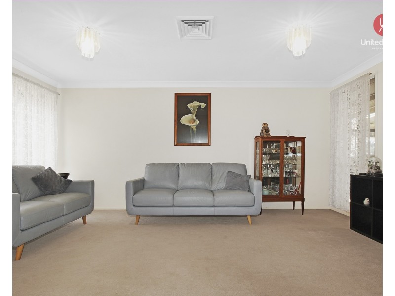 14 Binnaway Avenue, Hoxton Park NSW 2171