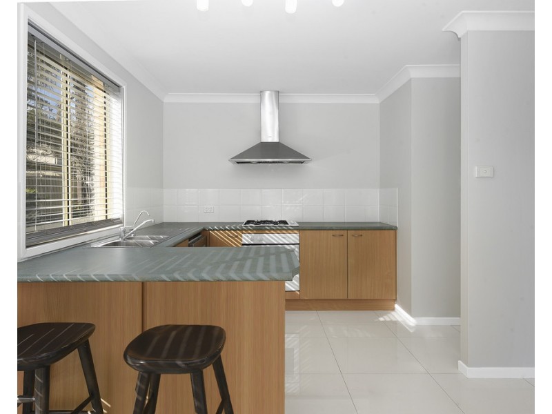 8 Dahlia Place, Prestons NSW 2170