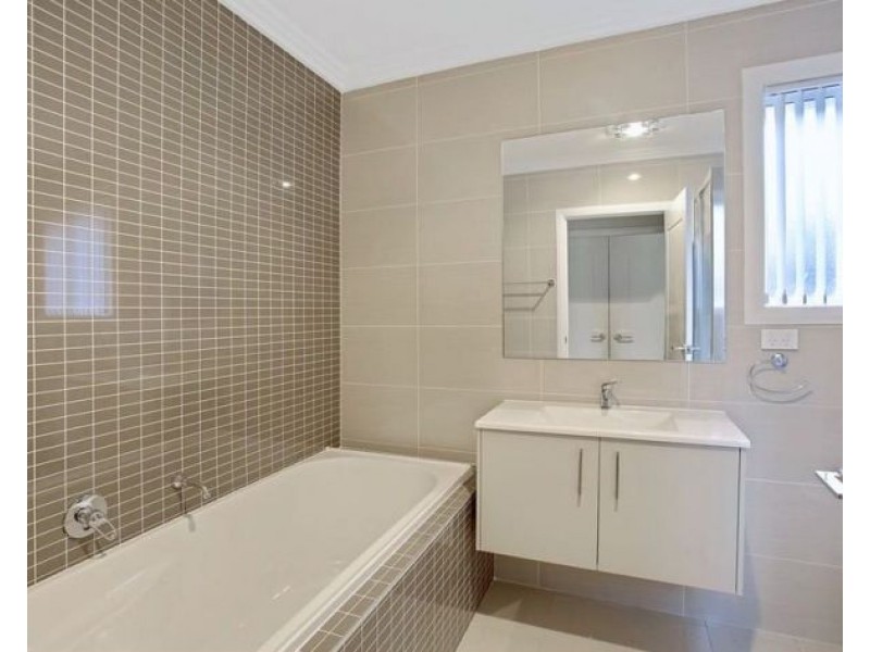 11 Cub Street, Leppington NSW 2179