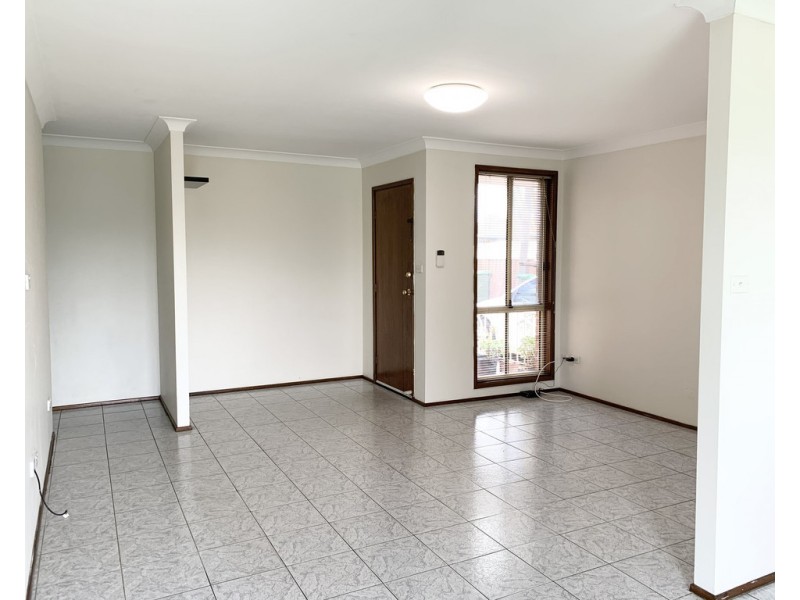 1/212-214 Cockatiel Circuit, Green Valley NSW 2168