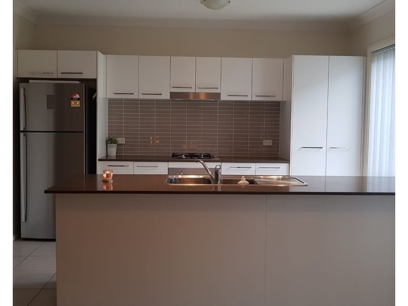 26 Lockheed Avenue, Middleton Grange NSW 2171