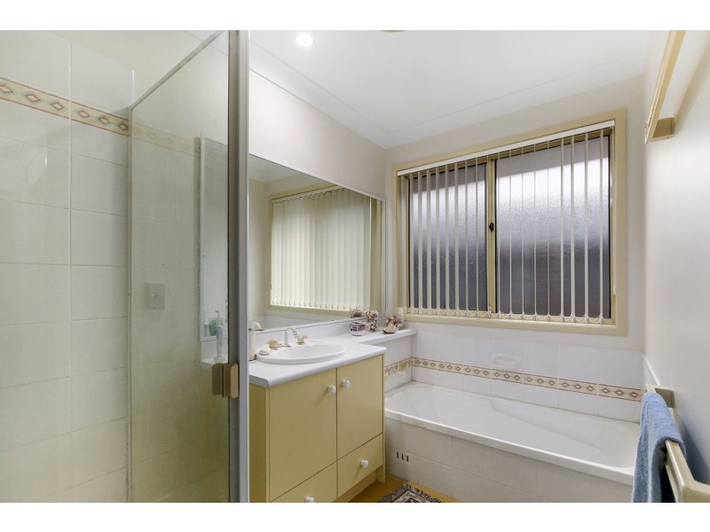 6 Mathinna Circuit, West Hoxton NSW 2171