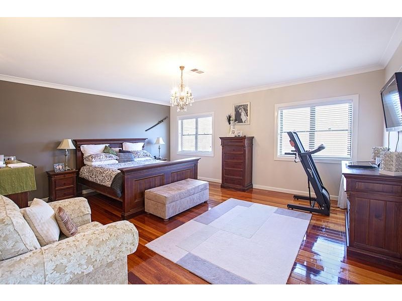 West Hoxton NSW 2171
