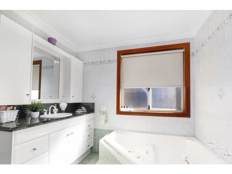 West Hoxton NSW 2171