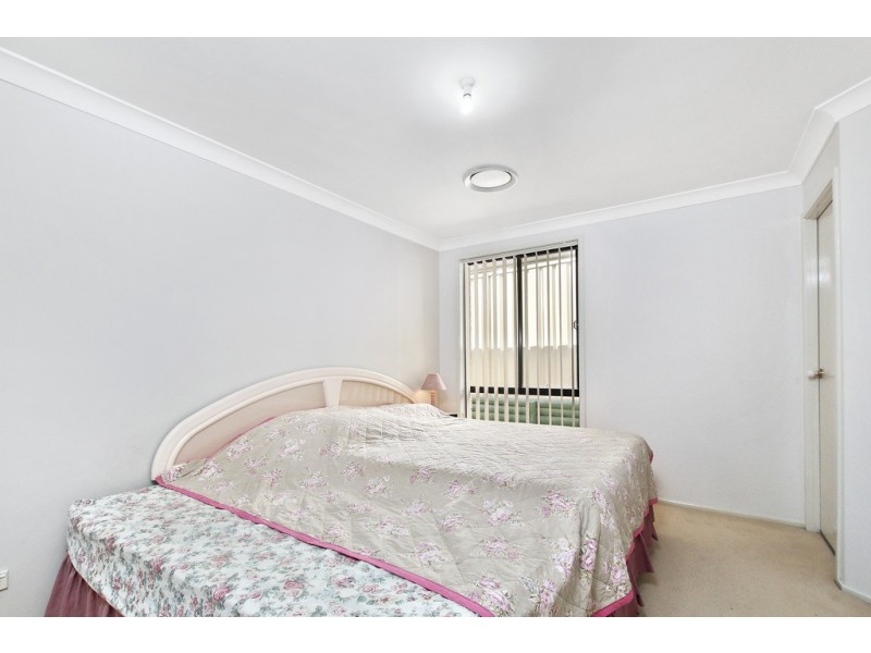 6 Blackburn Avenue, West Hoxton NSW 2171