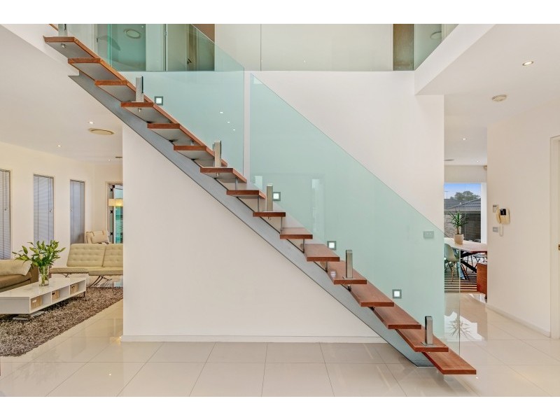 184 Carmichael Drive, West Hoxton NSW 2171