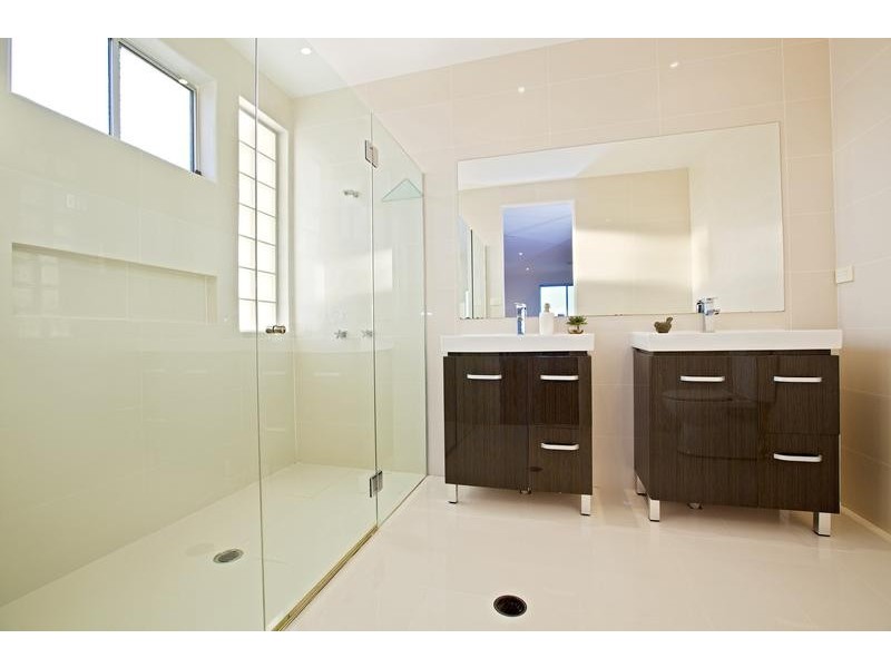 184 Carmichael Drive, West Hoxton NSW 2171