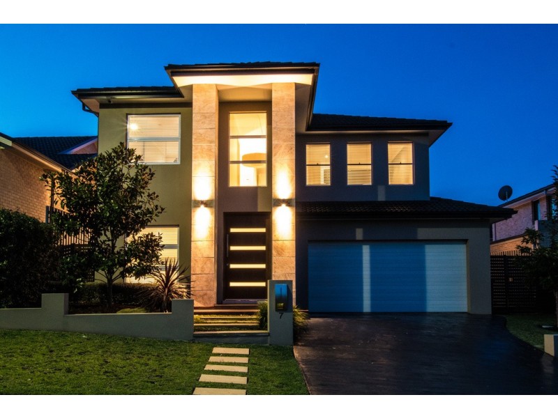 7 Parer Avenue, Middleton Grange NSW 2171