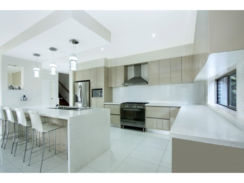 20 Daquino Place, Carnes Hill NSW 2171