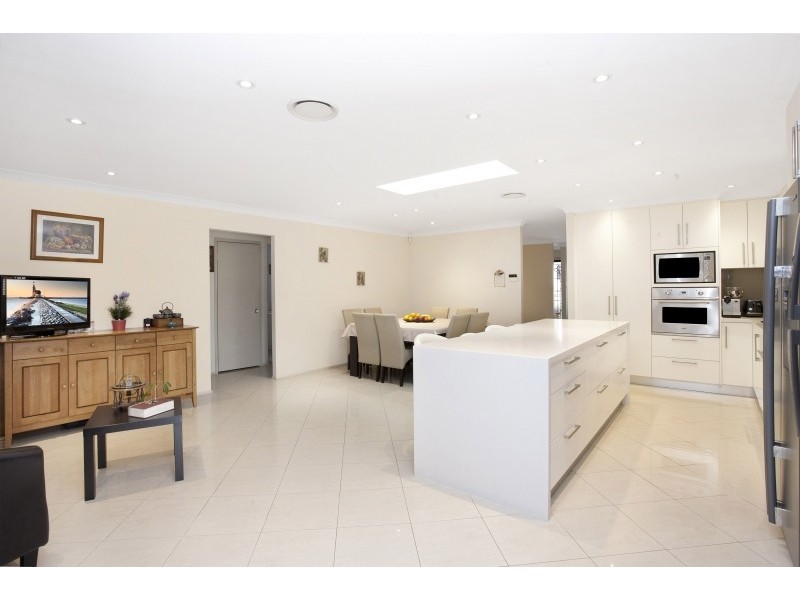 12 Martino Close, Prestons NSW 2170