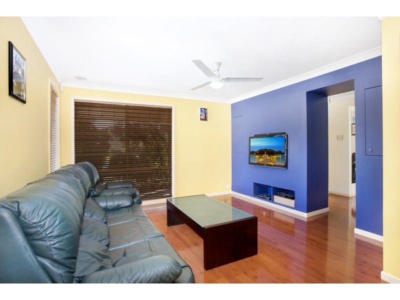 71 Mannow Avenue, West Hoxton NSW 2171