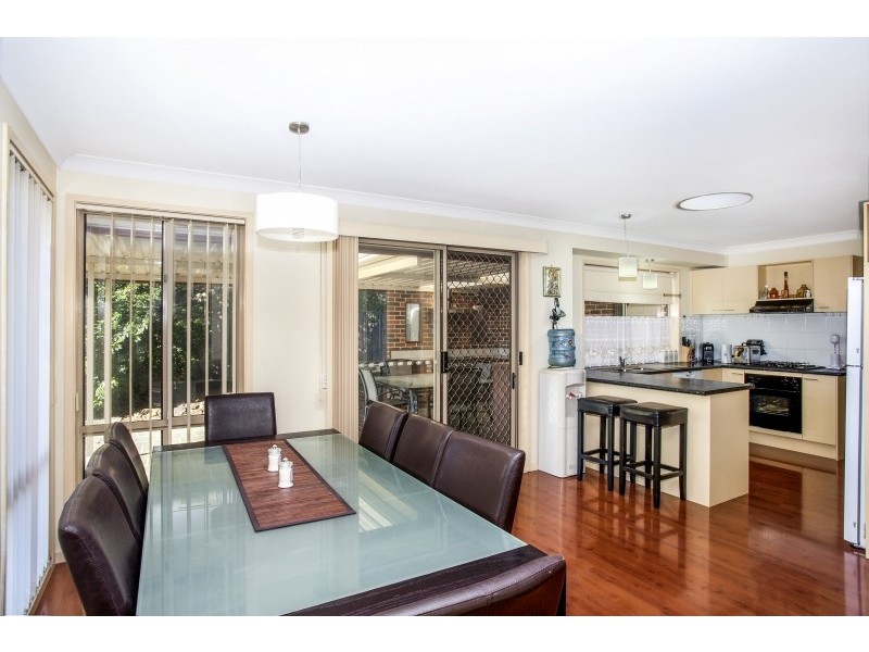 71 Mannow Avenue, West Hoxton NSW 2171