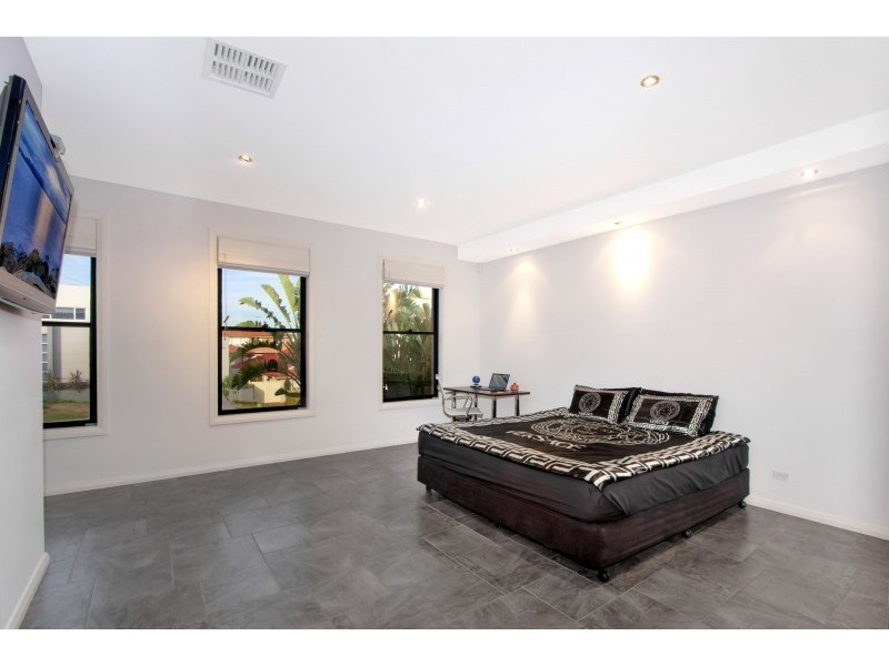 14 Pontville Close, West Hoxton NSW 2171