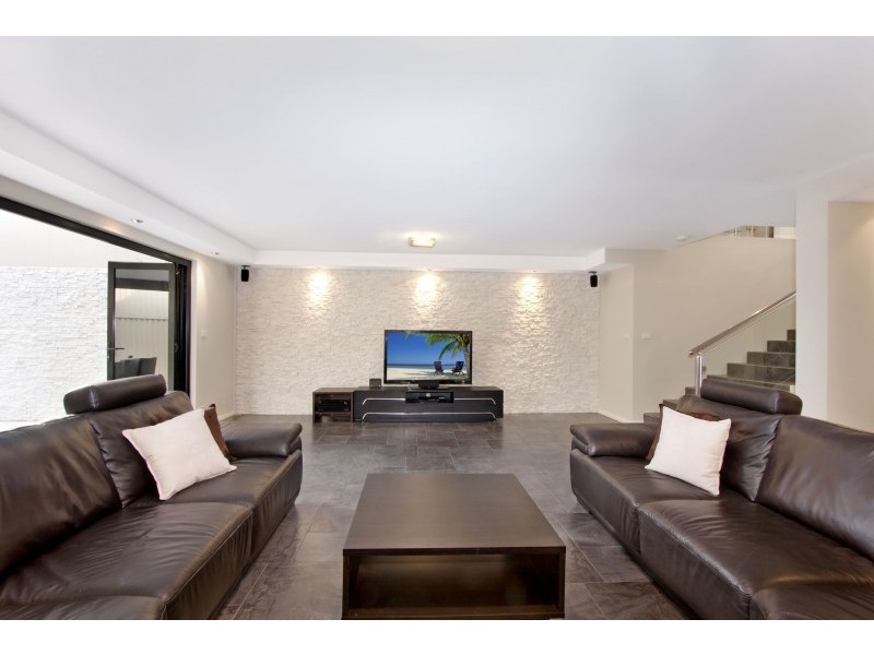 14 Pontville Close, West Hoxton NSW 2171