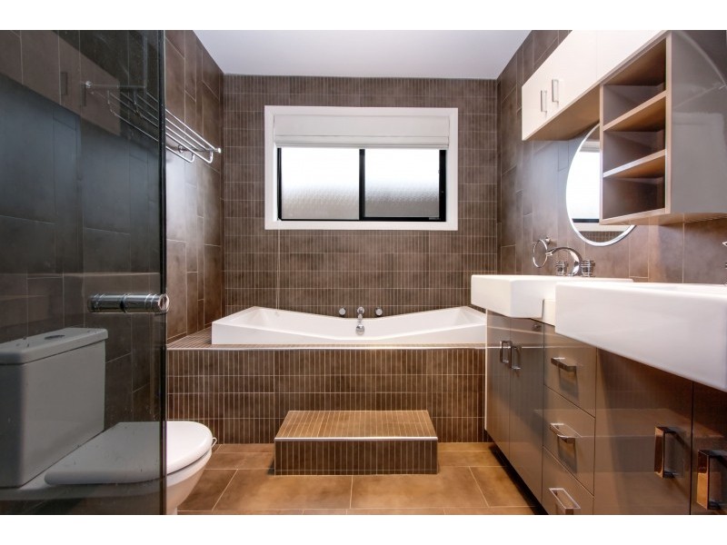 14 Pontville Close, West Hoxton NSW 2171