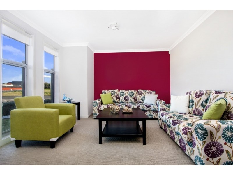 2 William Buckley Drive, Carnes Hill NSW 2171