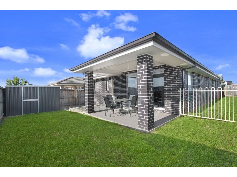 2 William Buckley Drive, Carnes Hill NSW 2171