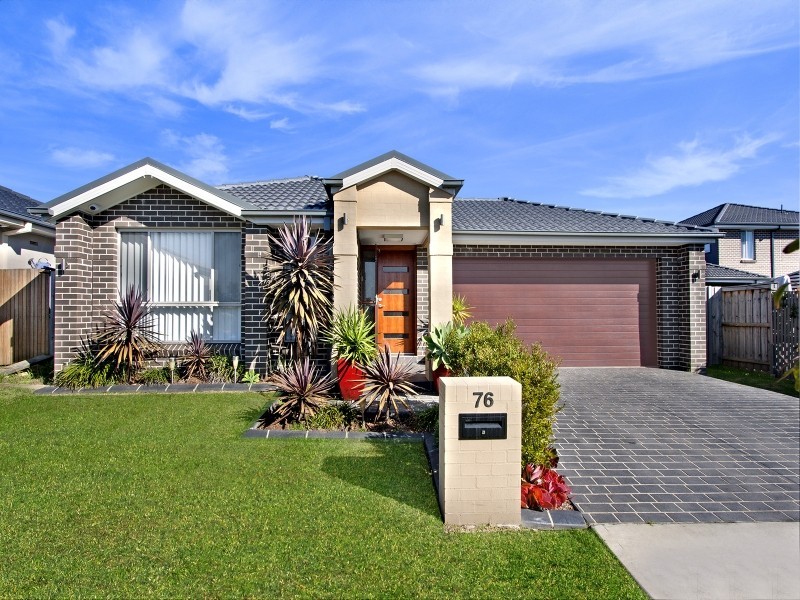 76 Hemsworth Avenue, Middleton Grange NSW 2171