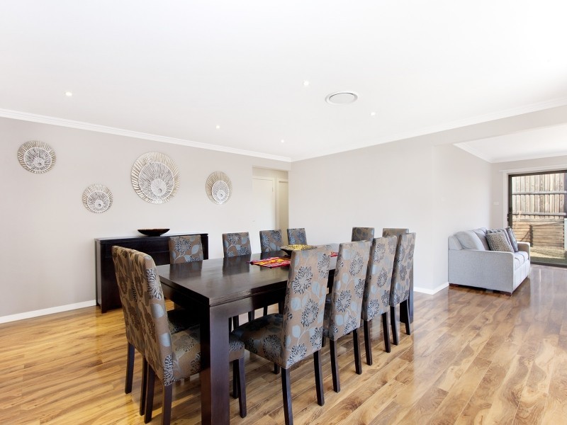 76 Hemsworth Avenue, Middleton Grange NSW 2171