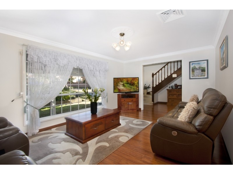 2 Wynn Close, Edensor Park NSW 2176