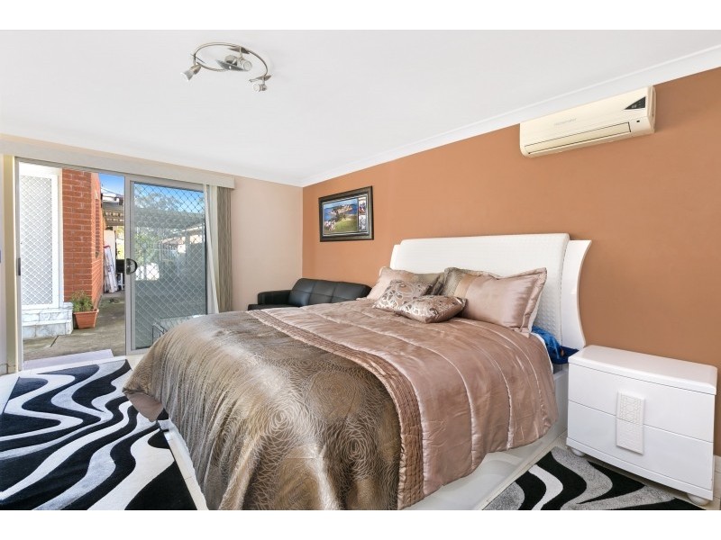 11 Pilliga Crescent, Bossley Park NSW 2176