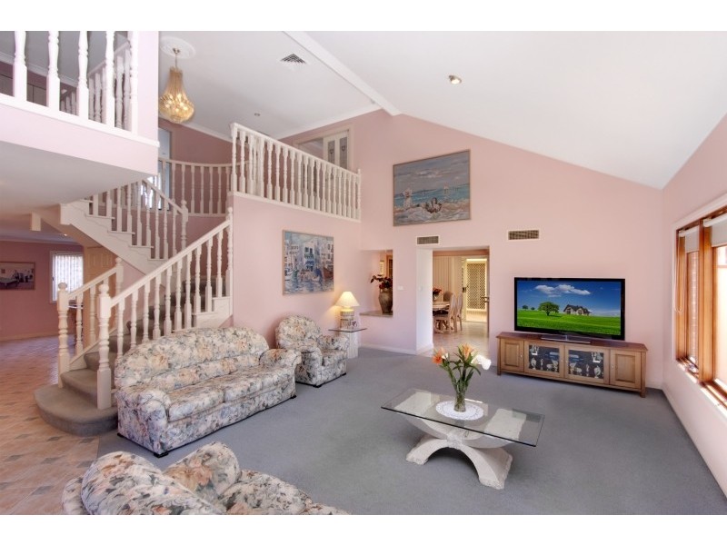 2 Kirkton Place, Edensor Park NSW 2176